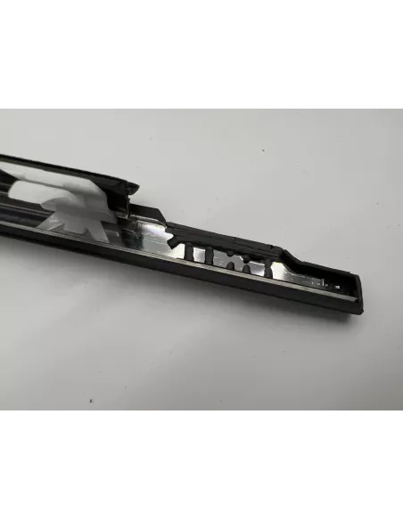 Lèche vitre extérieur noir porte arrière gauche HDJ80 TOYOTA -
