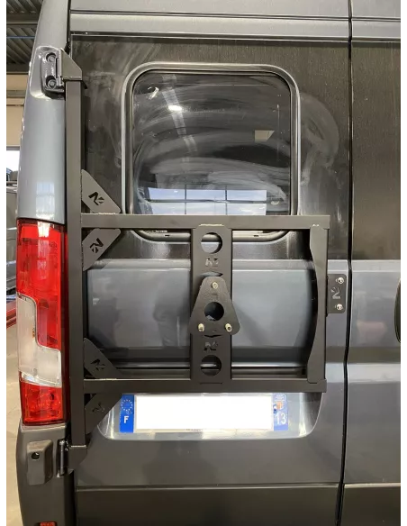 Porte roue de secours en inox sur porte arrière gauche Fiat