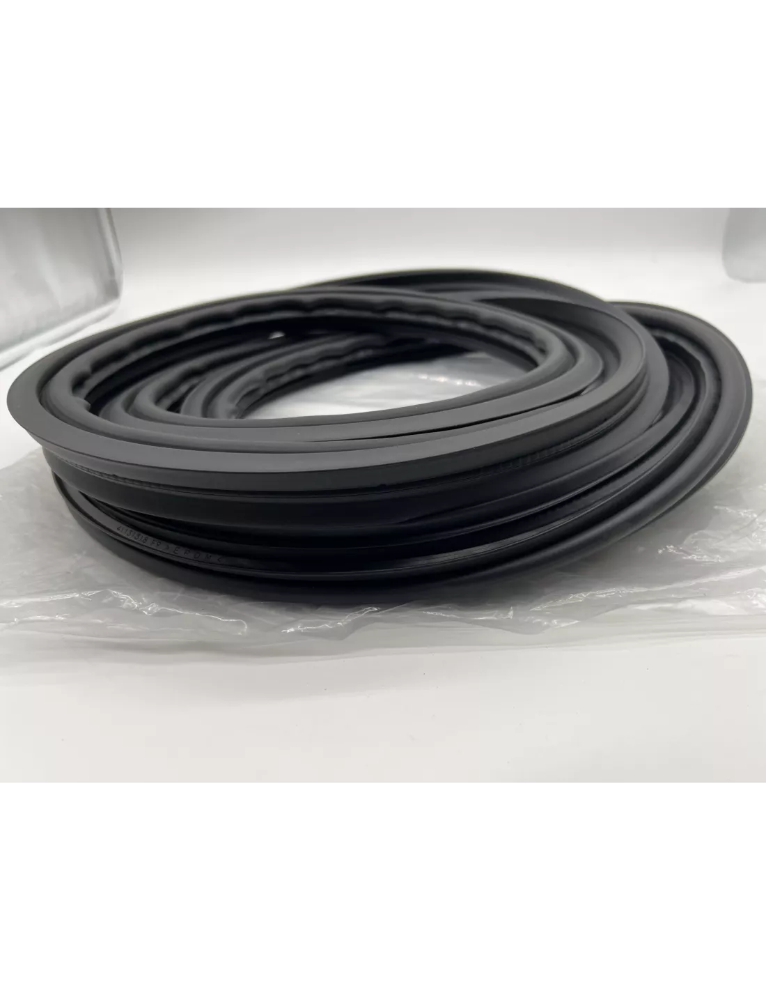 Joint de porte coffre hayon arrière KDJ150 - fixation pourtour de la