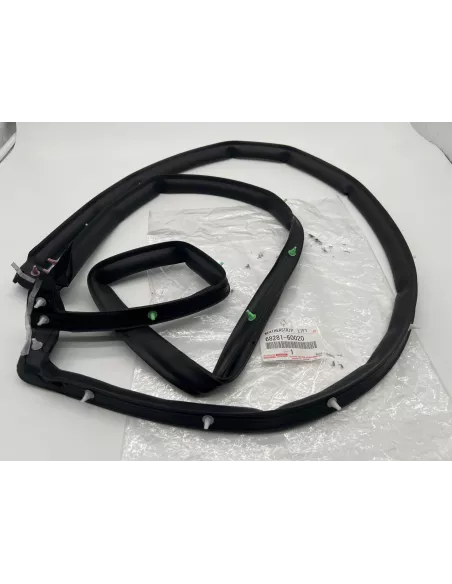 Joint entre hayon haut et bas HDJ100 TOYOTA - accessoire 4x4