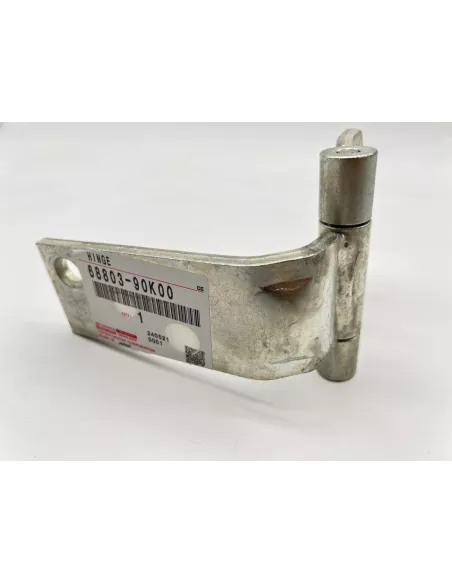 Charnière de porte arrière droite inférieure Land Cruiser Série 7