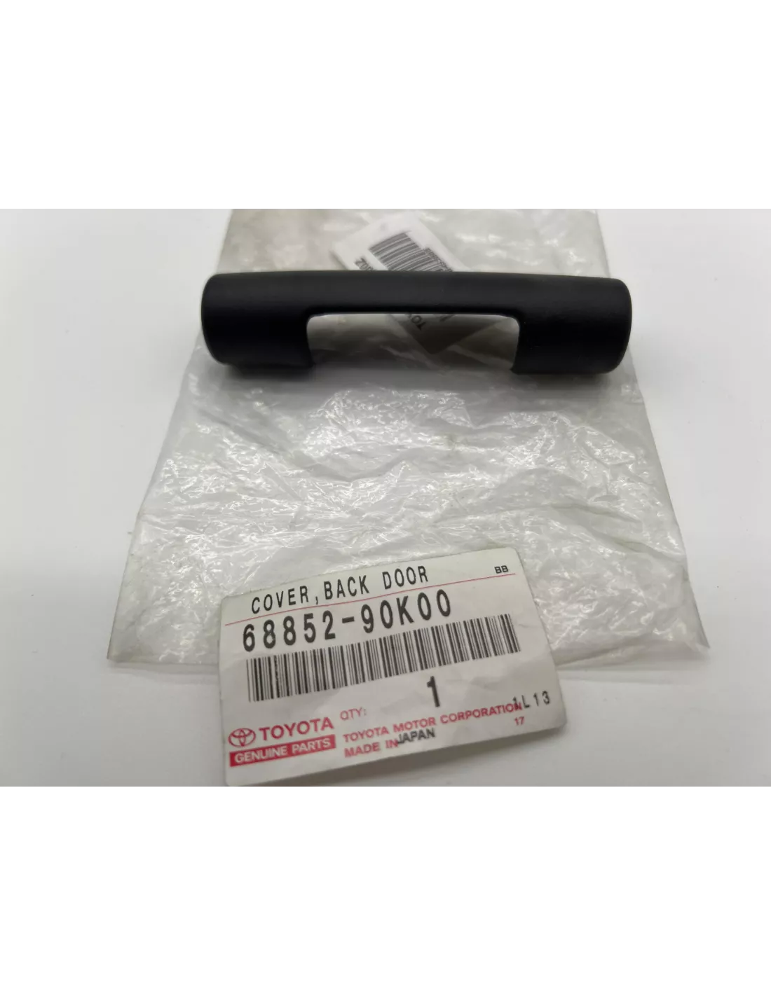 Lower Rear Hinge Plastic Cache Series 7 Series