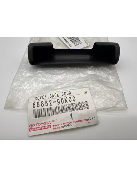 Cache plastique de charnière de porte arrière inférieure Série 7