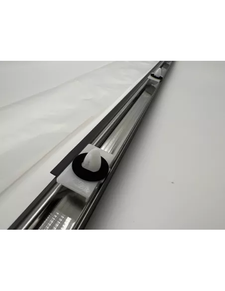 Moulure lèche vitre extérieur custode arrière droite HDJ100 TOYOTA -