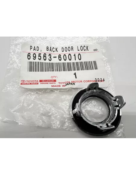 Entourage chrome de barillet de hayon HDJ100 TOYOTA - accessoire 4x4