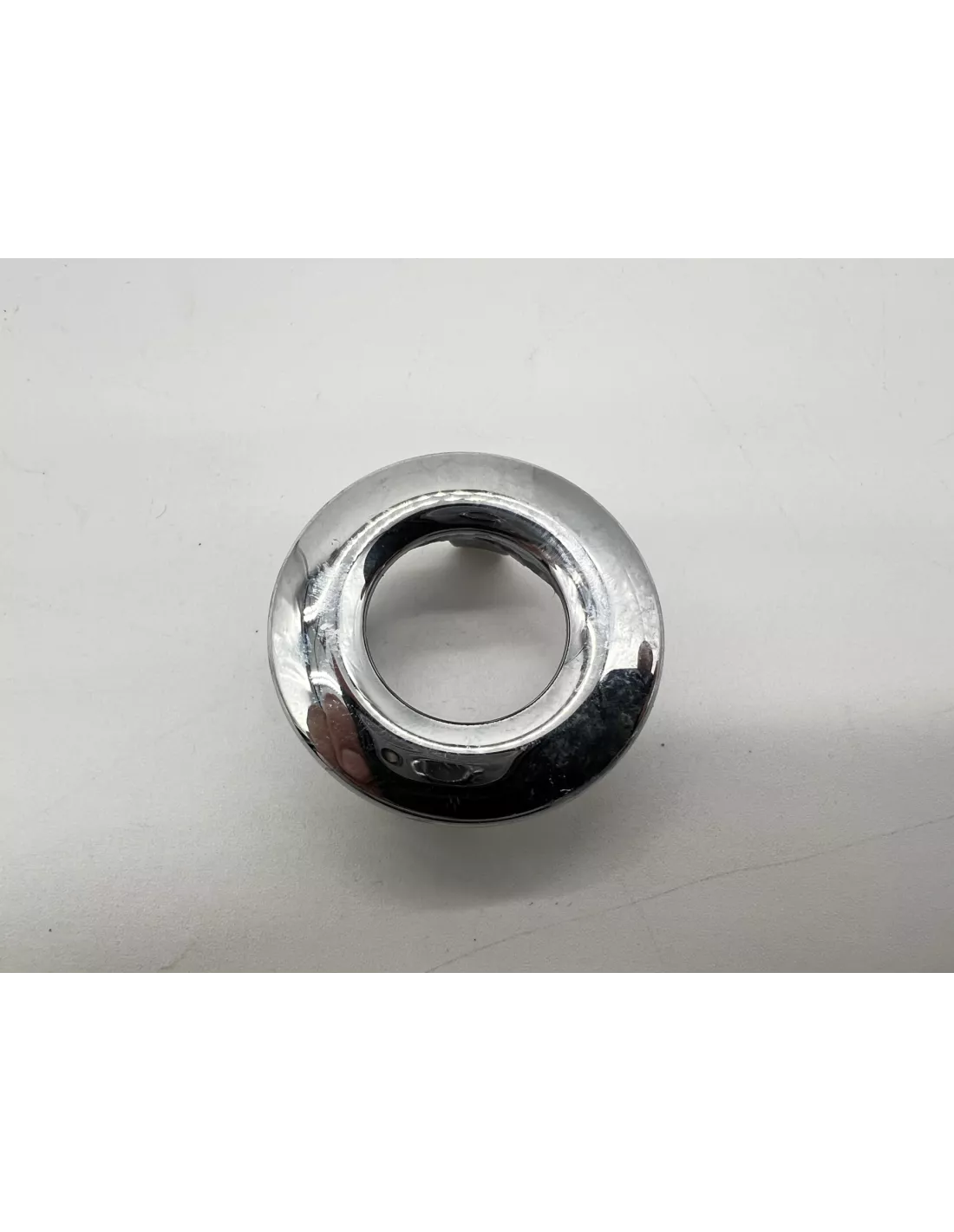 Entourage chrome de barillet de hayon HDJ100 TOYOTA - accessoire 4x4