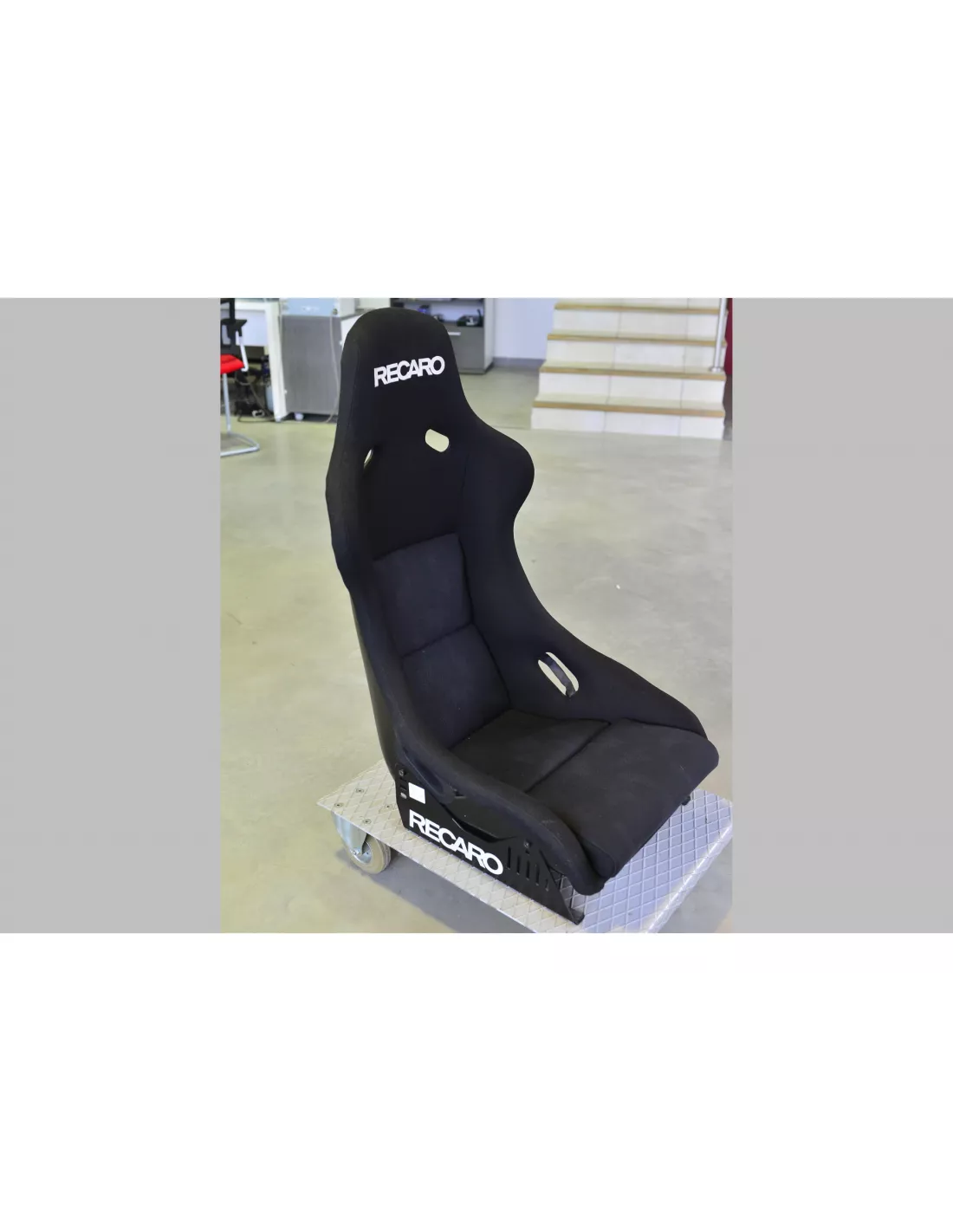 Pole Position ABE Pole Position Artista Noir / Nardo Noir RECARO -