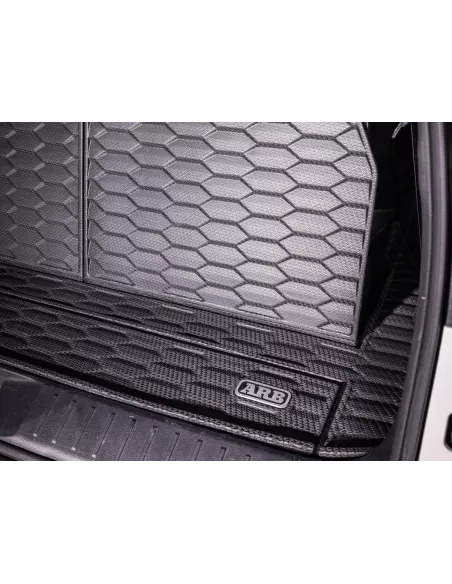 Tapis de coffre ARB renforcé spécifique Toyota Land Cruiser 300 ARB -