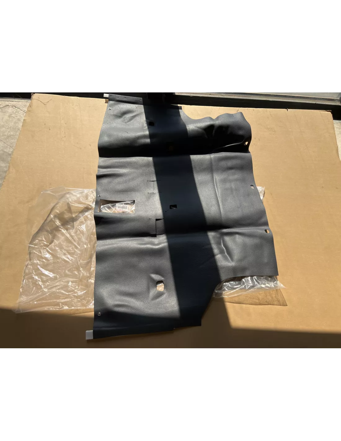 Tapis de sol central gris GRJ71 TOYOTA - accessoire 4x4