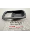 Entourage Interior Gray Handle Front of Achter Achter HDJ80
