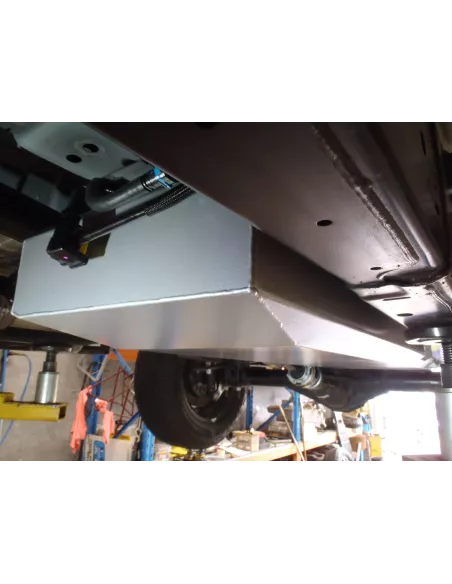 Réservoir LRA Ford Ranger T9 Diesel 140L Remplacement LRA -