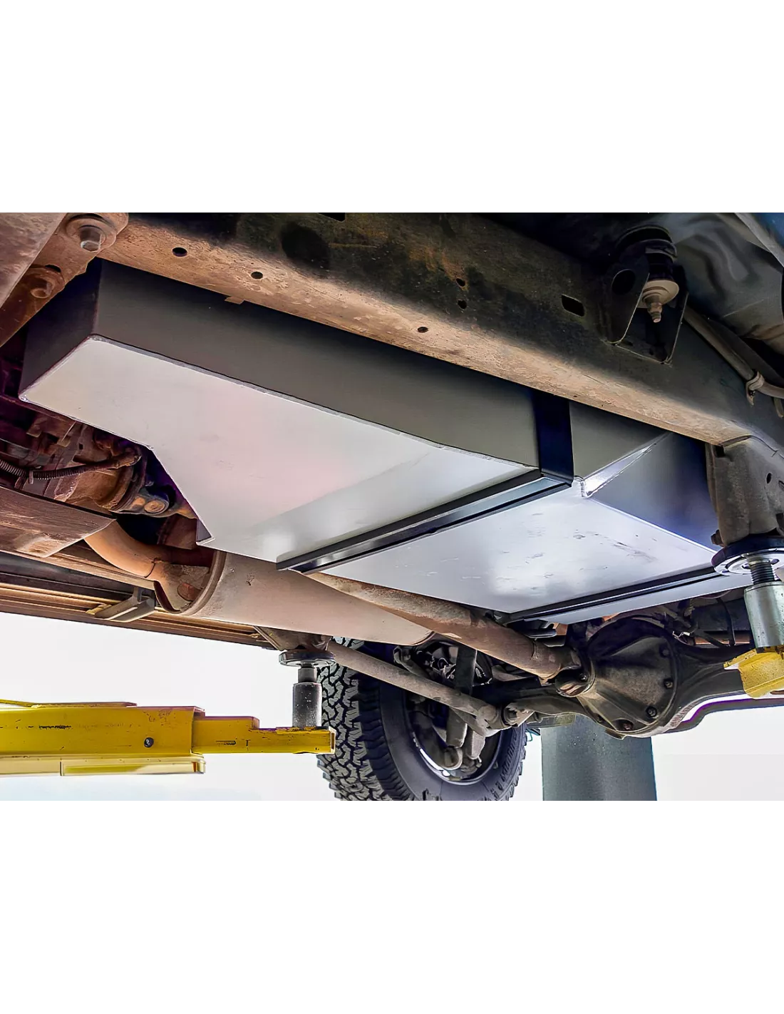 Reservoir LRA TOYOTA LANDCruiser HDJ80 140L Vervanging - Doos