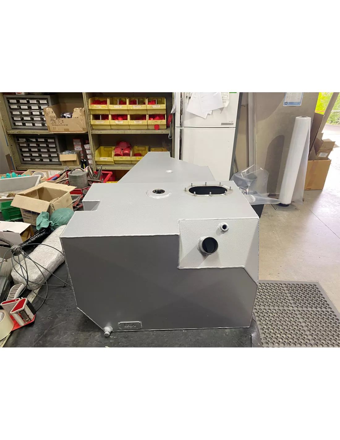 Reservoir LRA Toyota Landcruiser HDJ80 145L remplacement - boite