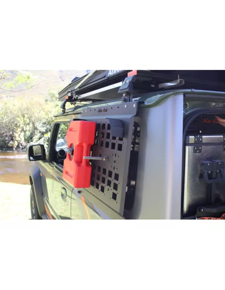 Support jerrycan sur plaque latérale Molle Alu-Cab Suzuki Jimny