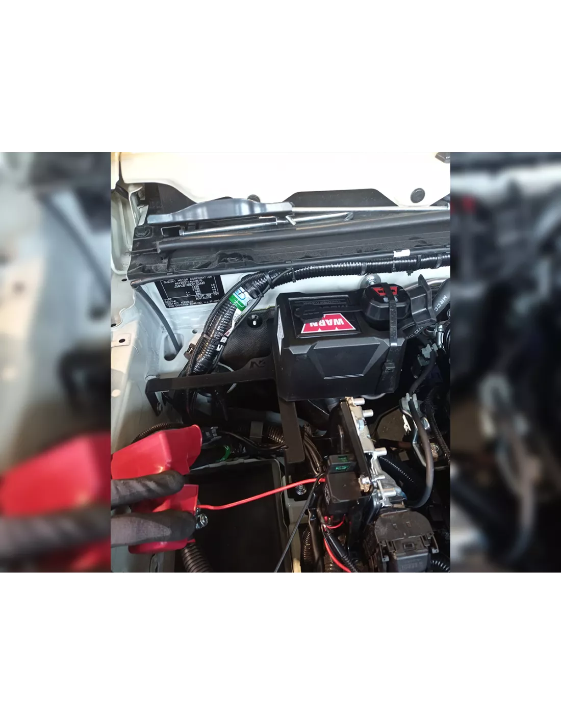 Kit Ondersteuning Box Relay lier in motorcompartiment Jimny