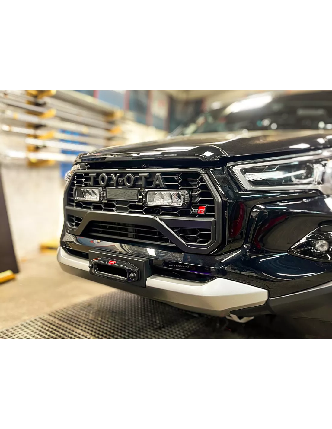 Geïntegreerde lierplatina met originele bumper voor TOYOTA HILUX