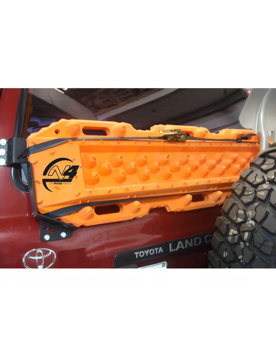 Support de plaques à sable Maxtrax sur le hayon pour Toyota HDJ80