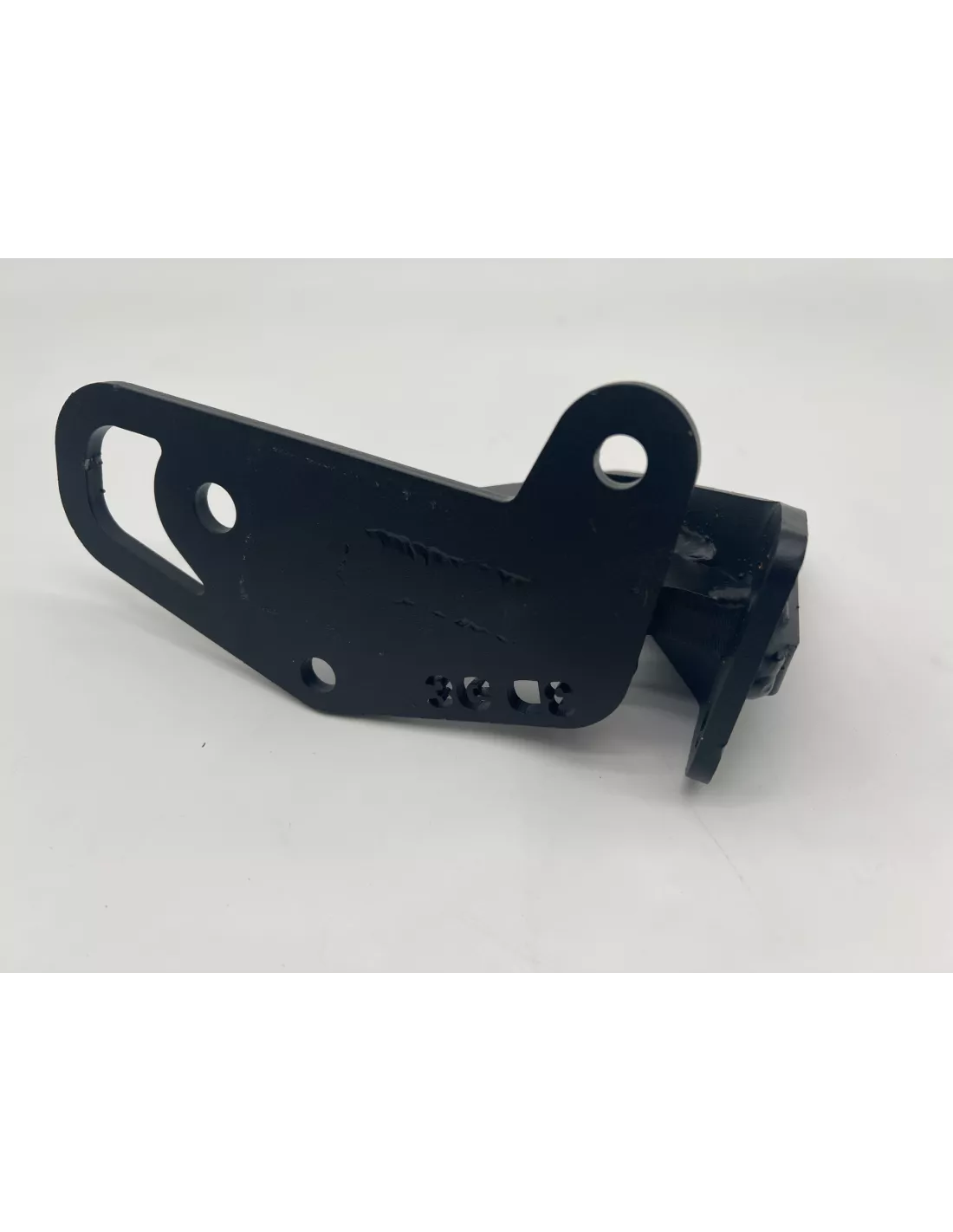 Anneau de remorquage renforcé avant droit pour Mercedes Sprinter W906