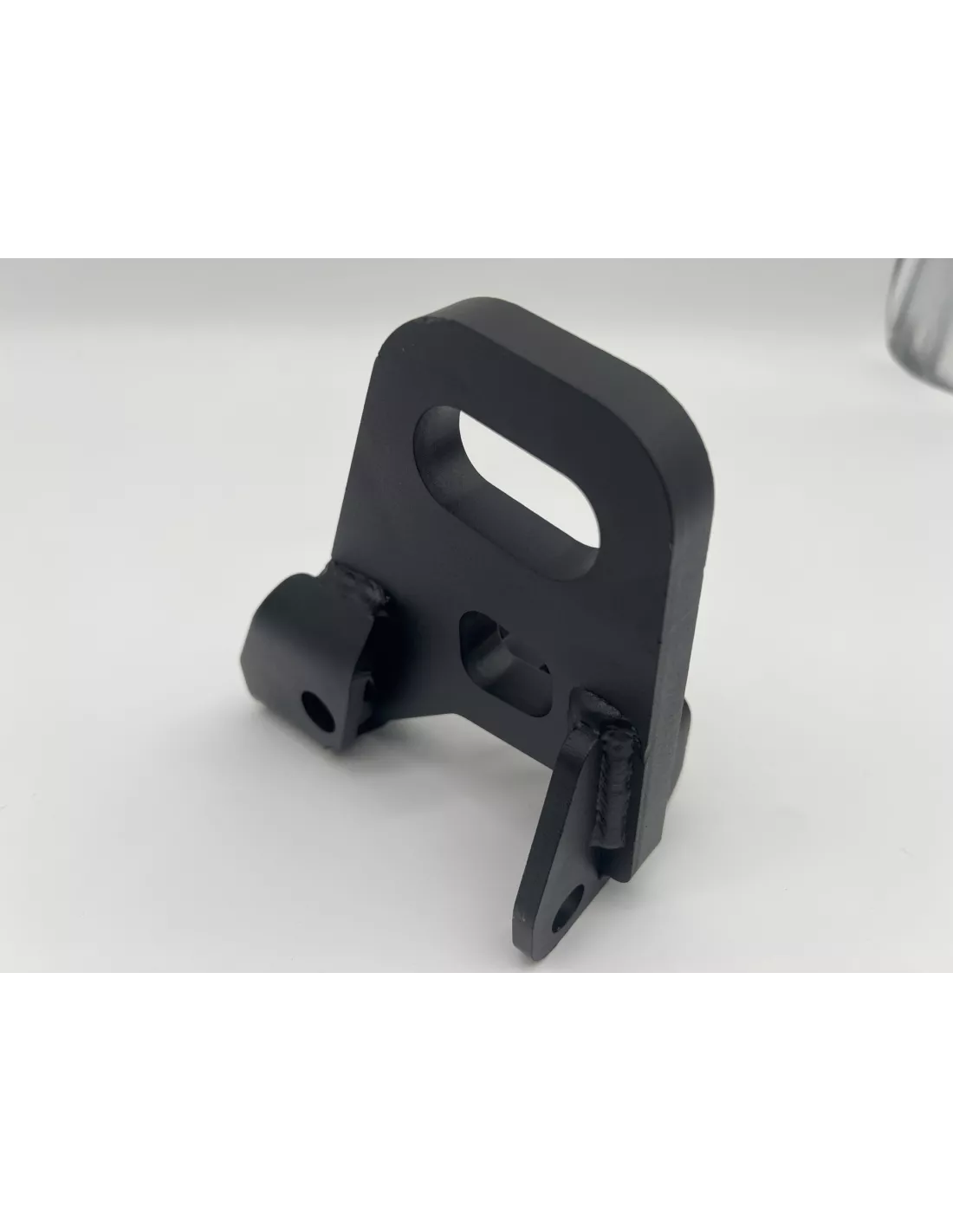 Anneau de remorquage avant droit pour Mercedes Sprinter W906 W907