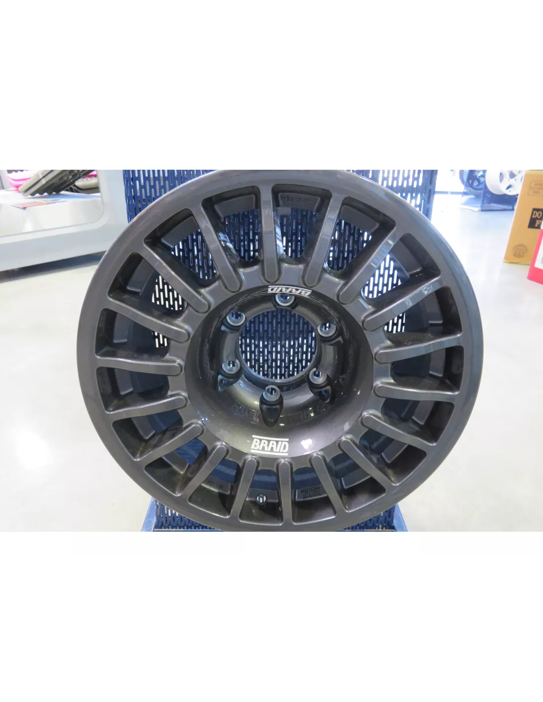 ALU BREID WINRACE GRIJS 7X16 6X139 7 ET40 RANGER T6 / T7 / T8 BRAID