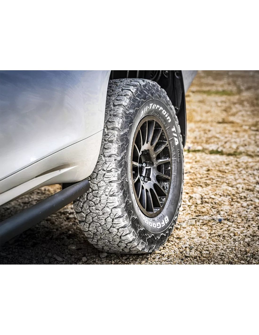 Jante Alu Braid Winrace S Noire 8x17 6x139.7 ET5 Toyota Hilux et Land