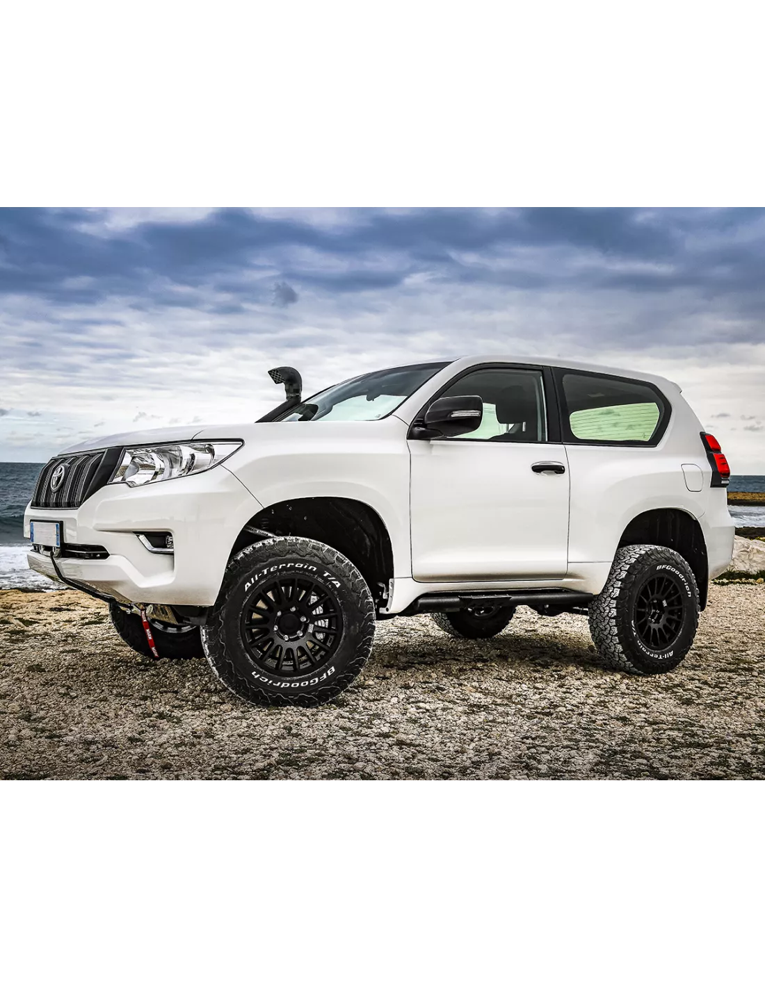 Jante Alu Braid Winrace S Noire 8x17 6x139.7 ET5 Toyota Hilux et Land