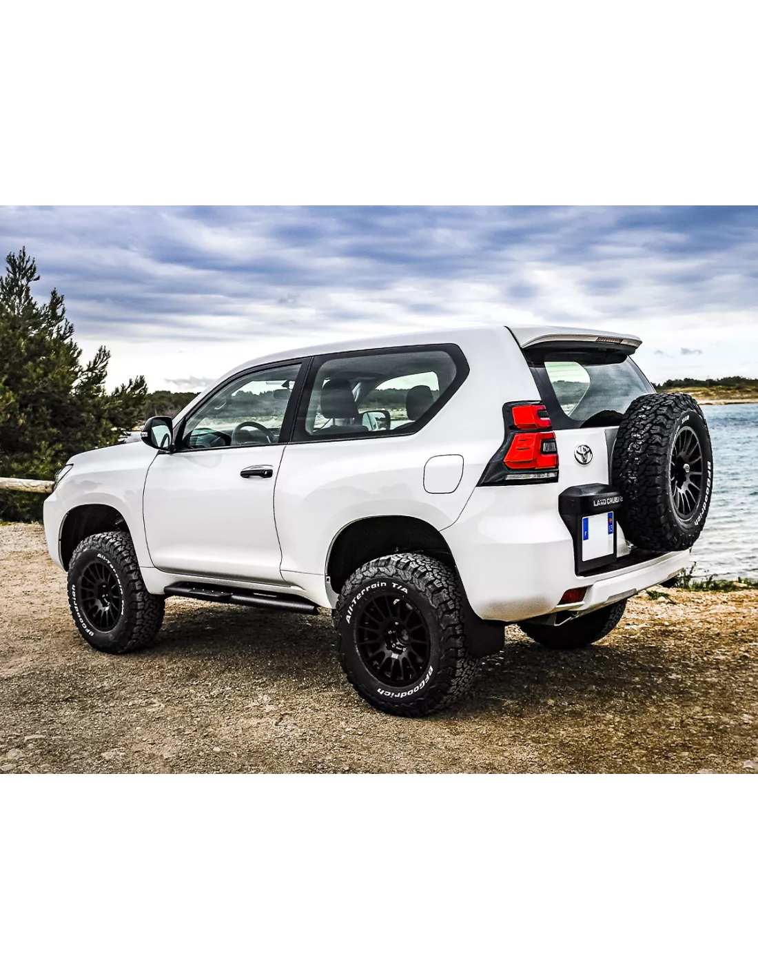 Jante Alu Braid Winrace S Noire 8x17 6x139.7 ET5 Toyota Hilux et Land