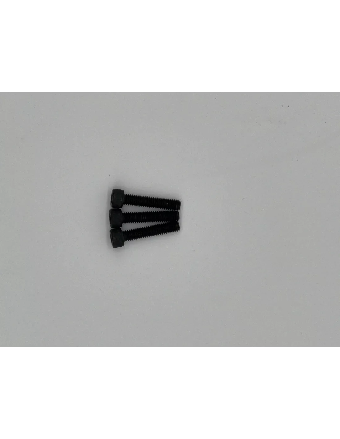 Cache moyeu fermé plastique noir pour jante acier entraxe 6x139.7