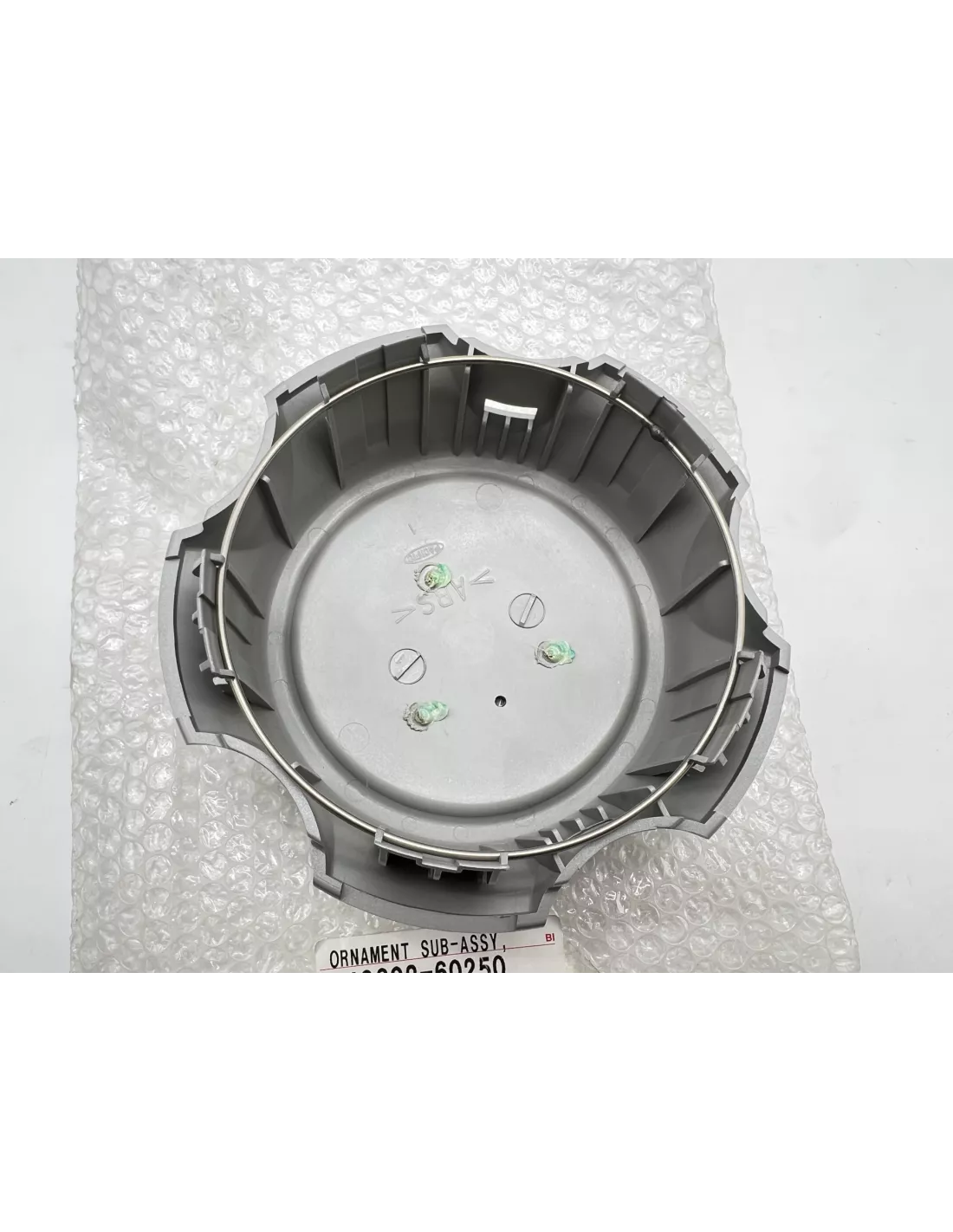 Cache moyeu jante aluminium 16 pouces HDJ100 TOYOTA - accessoire 4x4