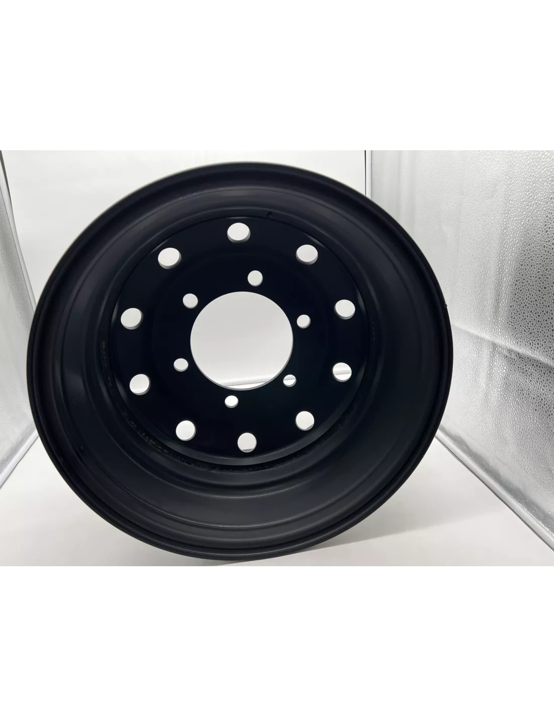 Jante acier monobloc poids lourd en 9x17 Iveco Daily 4x4 2019+
