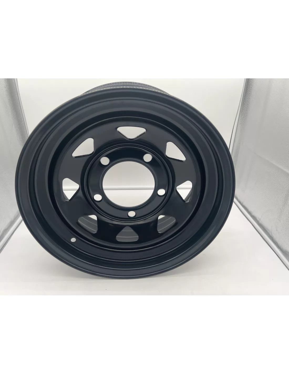 Jante acier Triangular noire 7x16 5x165.1 Land Rover Defender