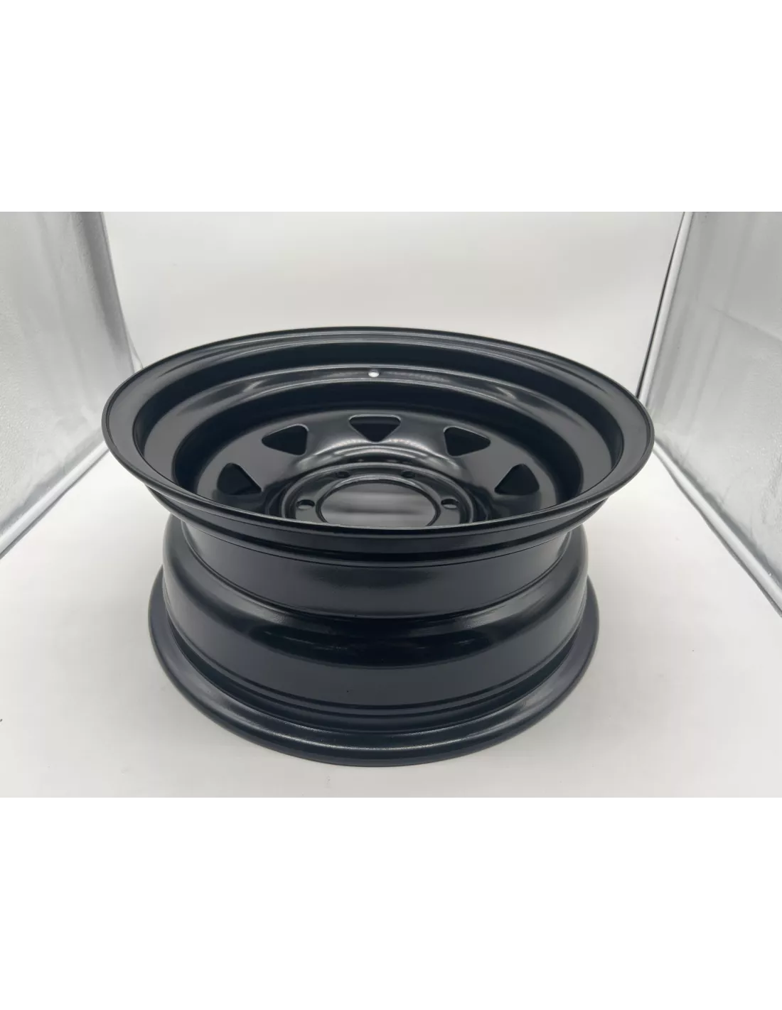Jante acier Triangular noire 7X16 6x139.7 Land Cruiser Patrol Pajero