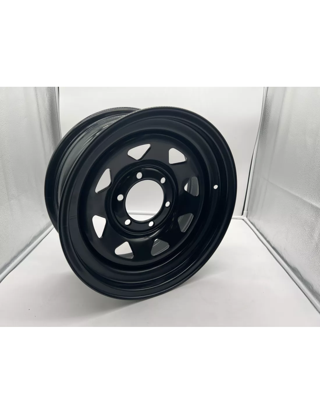 Jante acier Triangular noire 7X16 6x139.7 pour Nissan Toyota Ford