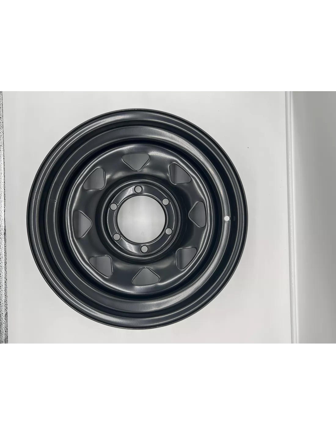 Zwarte driehoekige stalen velg 7x16 6x139.7 voor Nissan Toyota Ford