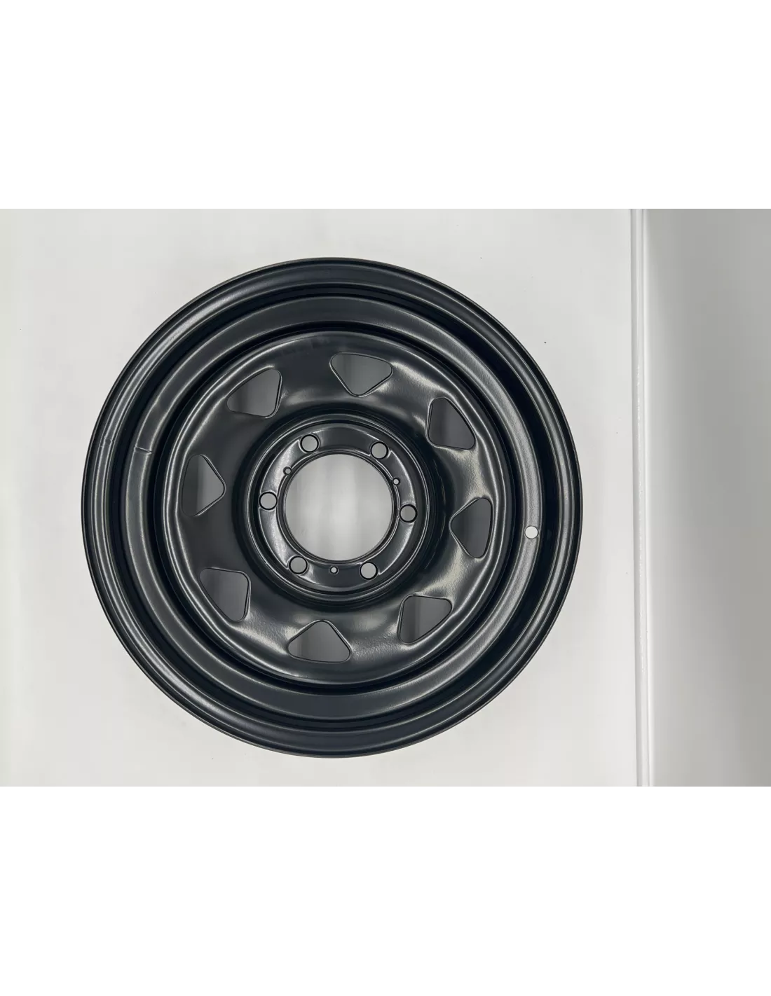 Jante acier Triangular noire 7x16 6x139.7 Toyota Hilux IFS 4Runner