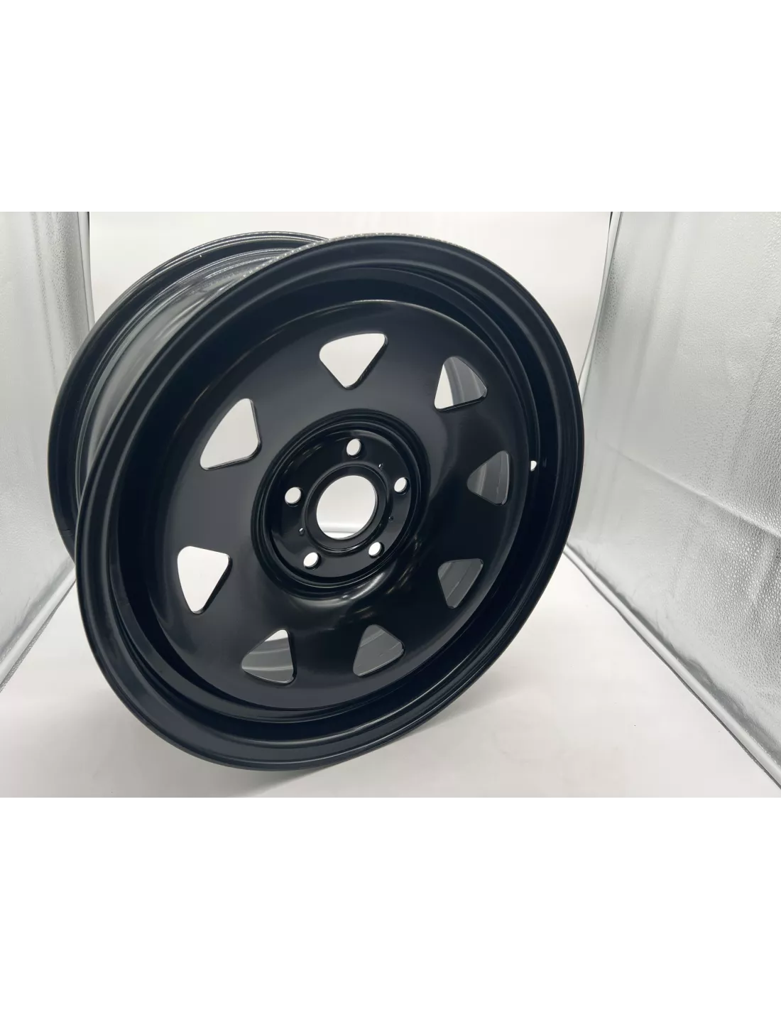 Schwarzer dreieckiger Stahlrand 7x17 5x120 Volkswagen Transporter T5 T6