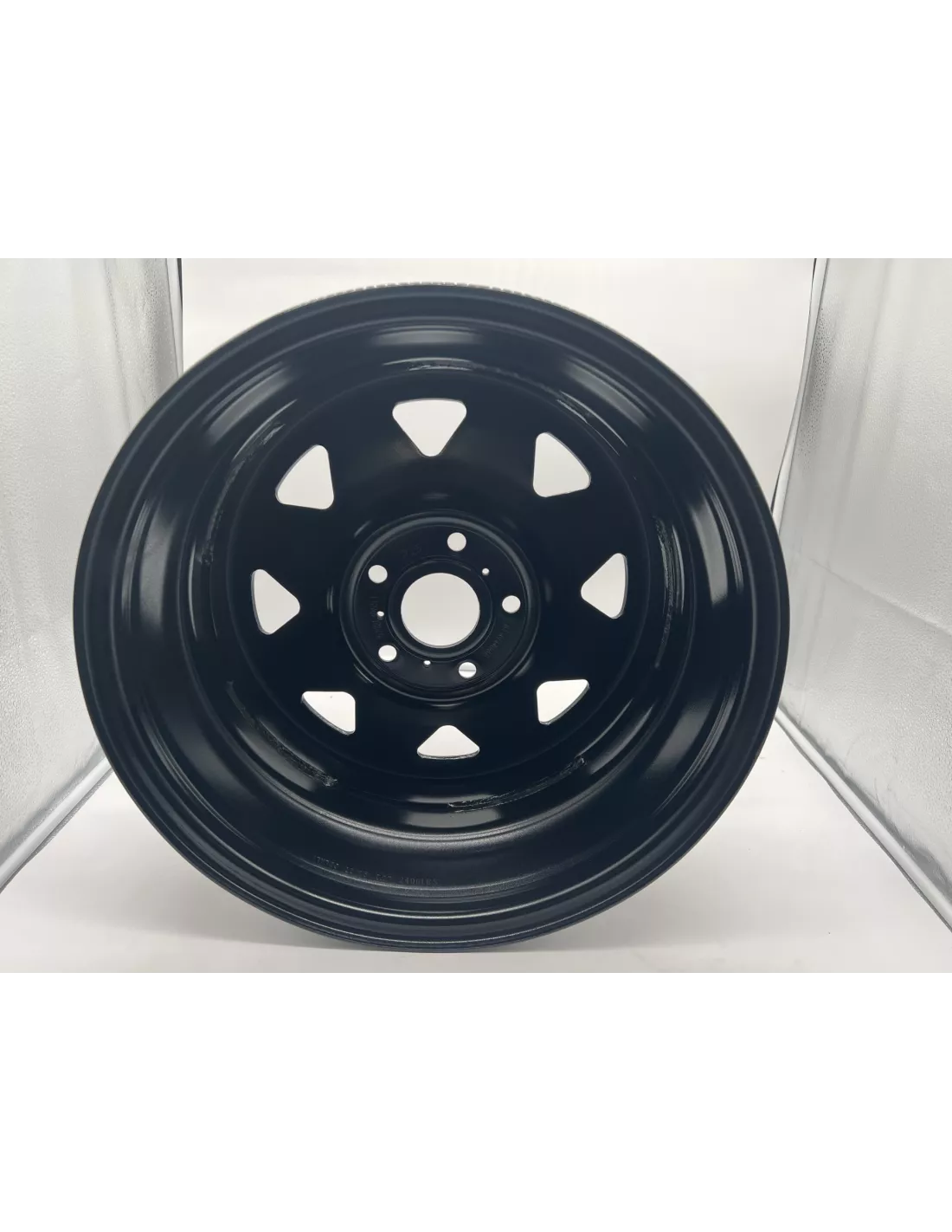 Zwarte driehoekige stalen velg 7x17 5x120 Volkswagen Transporter T5 T6