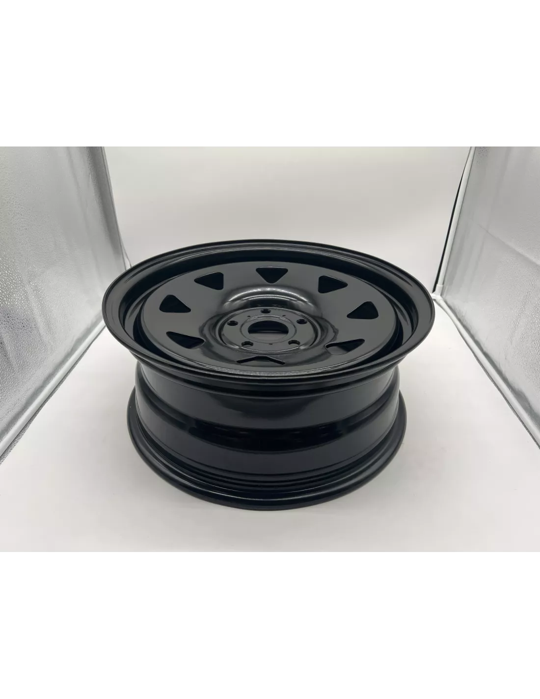 Schwarzer dreieckiger Stahlrand 7x17 5x120 Volkswagen Transporter T5 T6