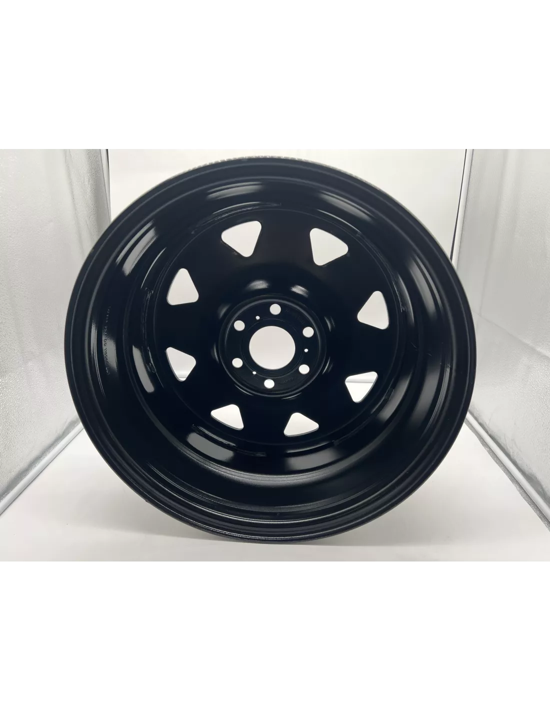Zwarte driehoekige stalen velg 7x17 6x114.3 NISSAN NAVARA D23