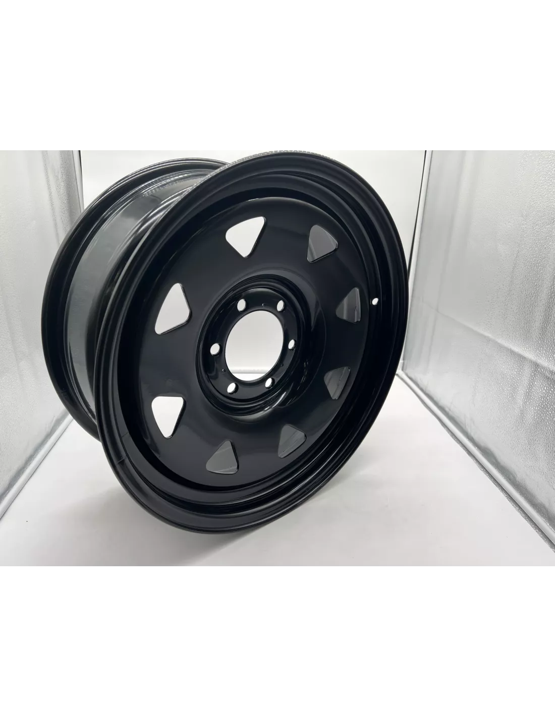 Schwarzer dreieckiger Stahlrand 7,5x18 6x139.7 Toyota Land Cruiser und