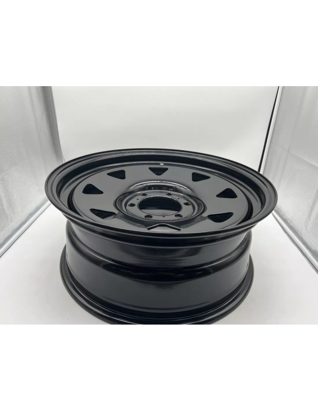 Jante acier Triangular noire 7.5X18 6x139.7 Toyota Land Cruiser et