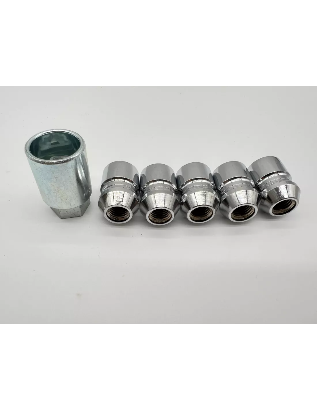 Lot de 5 écrous de roue antivol chromés 12x150 - Cône 60° DTC PARTS -