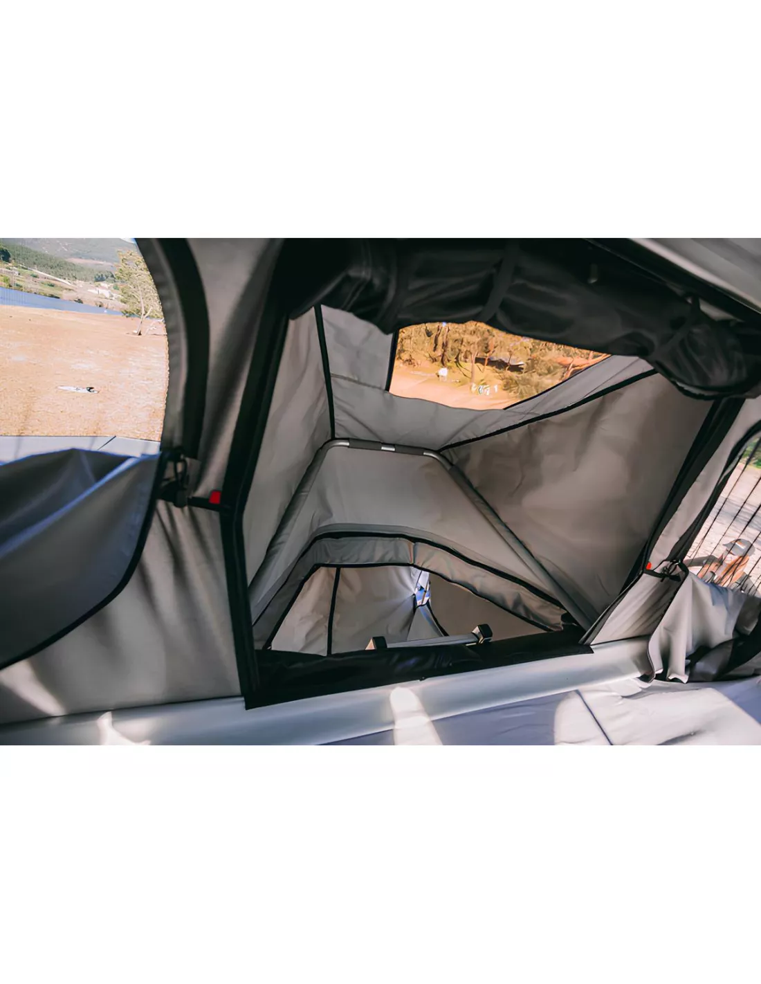 Tunnel de store entrée 70cm côté gauche pour tente de toit Space