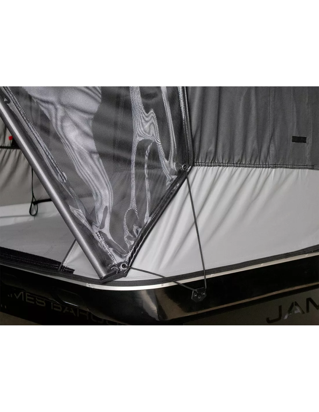 Avancée protection pluie et soleil pour tente de toit Space M JAMES