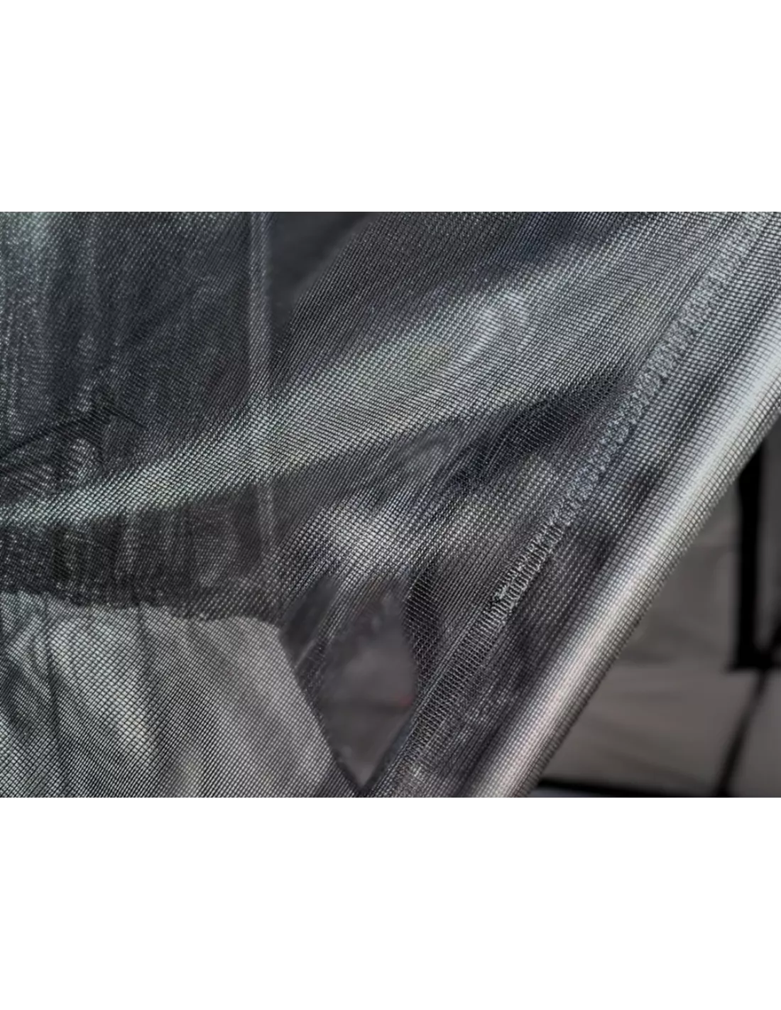 Avancée protection pluie et soleil pour tente de toit Space M JAMES