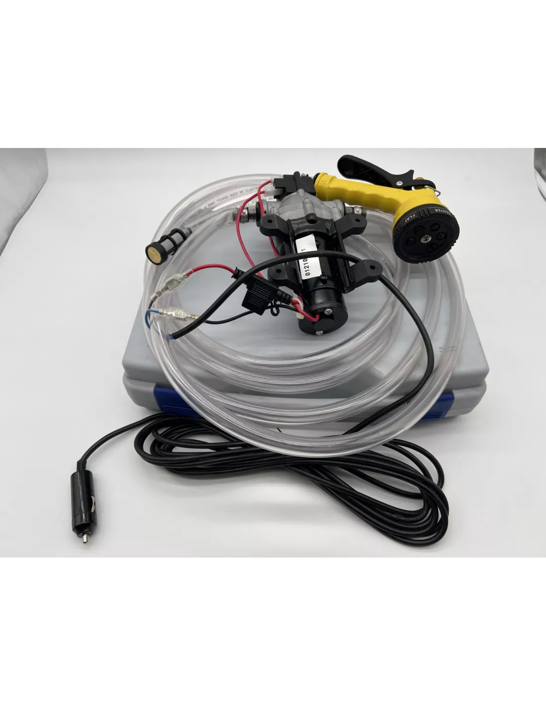 Malette avec pompe et douchette eau - 12V DTC PARTS - accessoire 4x4