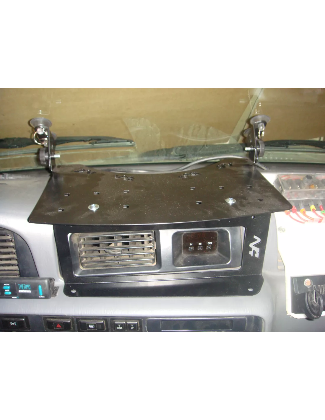 Platine supports d'instruments de navigation Toyota HDJ80 24S