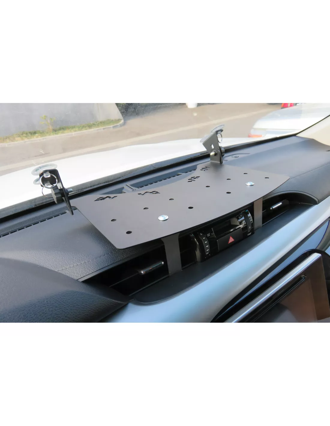 Platine supports d'instruments de navigation Toyota Hilux Revo