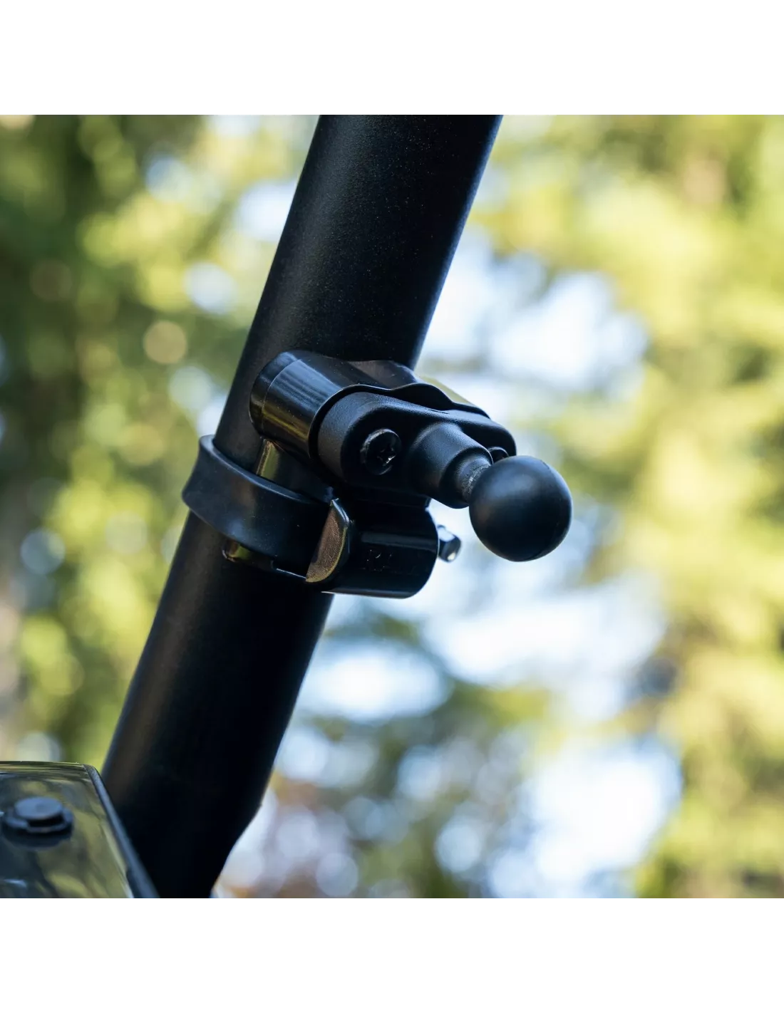 Fixation RAM pour tube jusqu'à Ø8cm RAM MOUNTS - accessoire 4x4