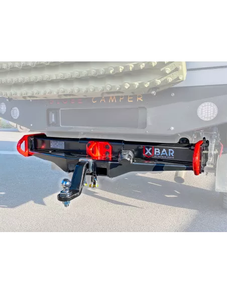 Attelage spécifique avec carré 50mm intégré Toyota Hilux Revo Hayman